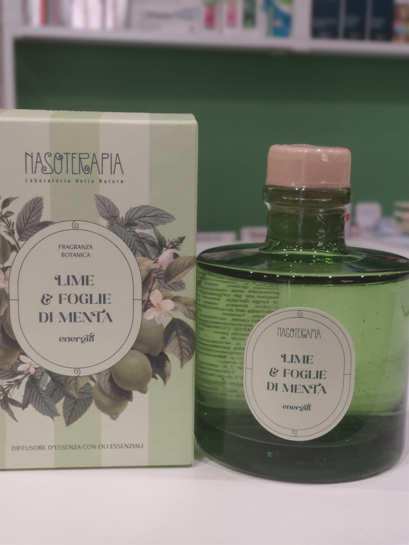 Diffusore d'essenza con bastoncini Lime e foglie di Menta - Nasoterapia - 500ml